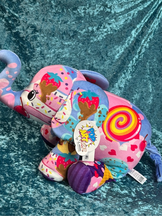 Pop Art Soft Other - NWT Pop Art Soft Mammoth “Sweetie” Dessert Plush